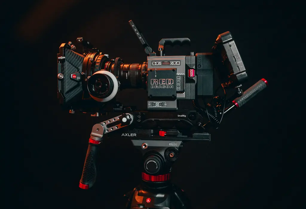 unsplash_DequZoeAtug_arri.jpg.jpg.webp